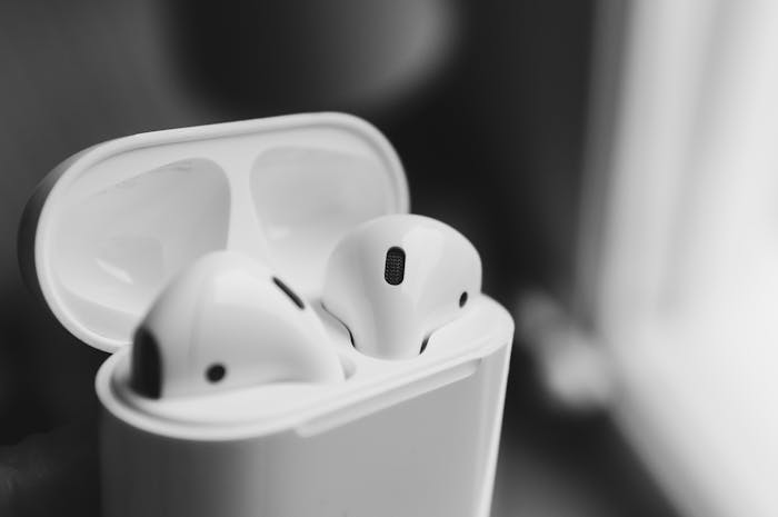 apple might release noise-cancelling airpods in 2019, says