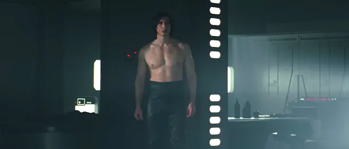 https://fsmedia.imgix.net/00/93/d7/05/993e/4e5c/acc5/1c52b6741d79/kylo-ren-without-a-shirt-in-the-last-jedi-proving-rey-can-see-him.png?auto=format%2Ccompress&w=700