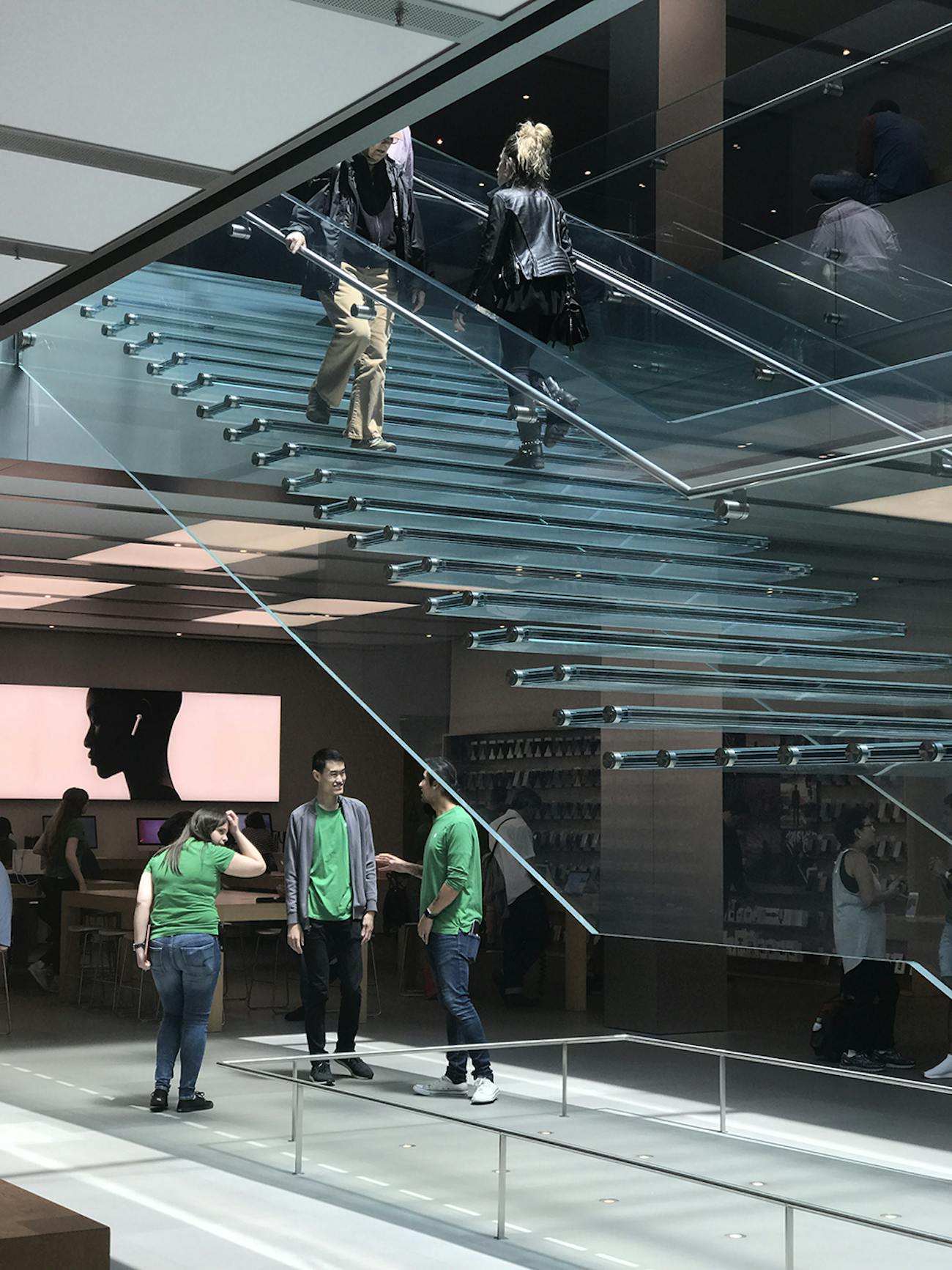 apple store