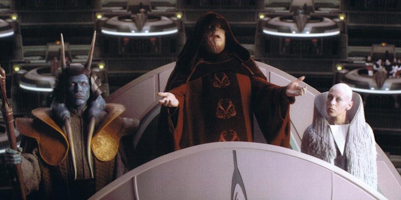 Sly Moore (right) in 'Revenger of the Sith' rey grandmother