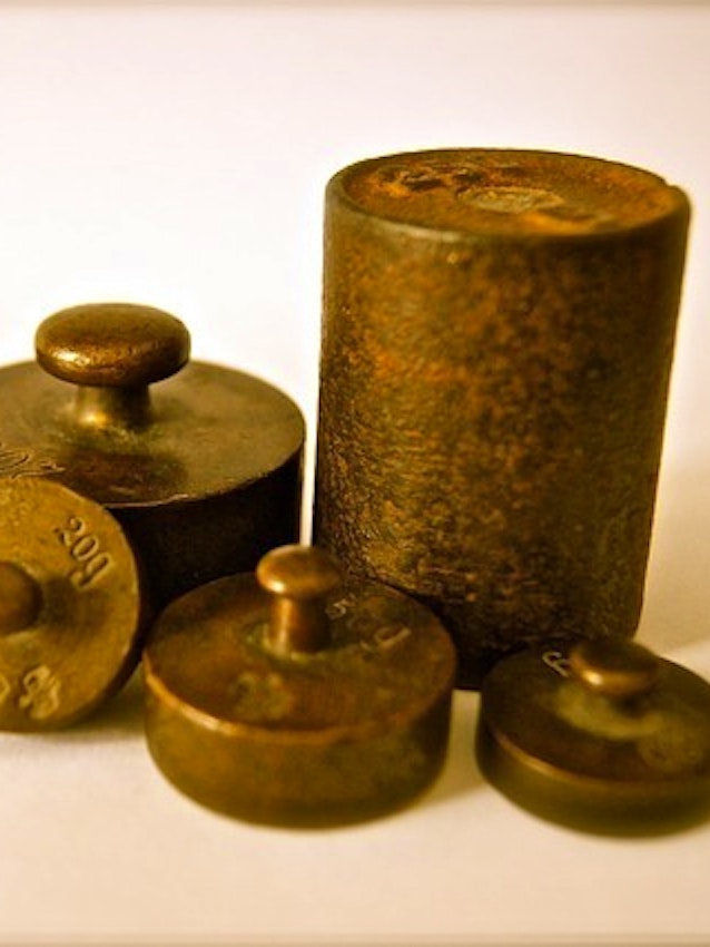 The Race to Redefine the Kilogram | Inverse