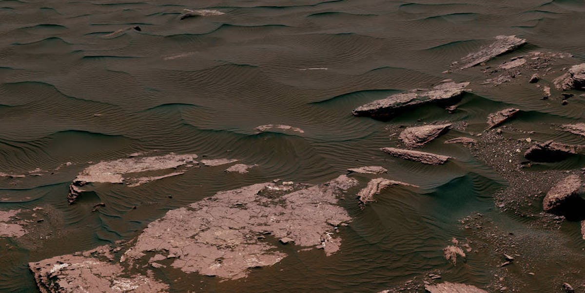 Mars' Bagnold dune field on lower Mount Sharp.