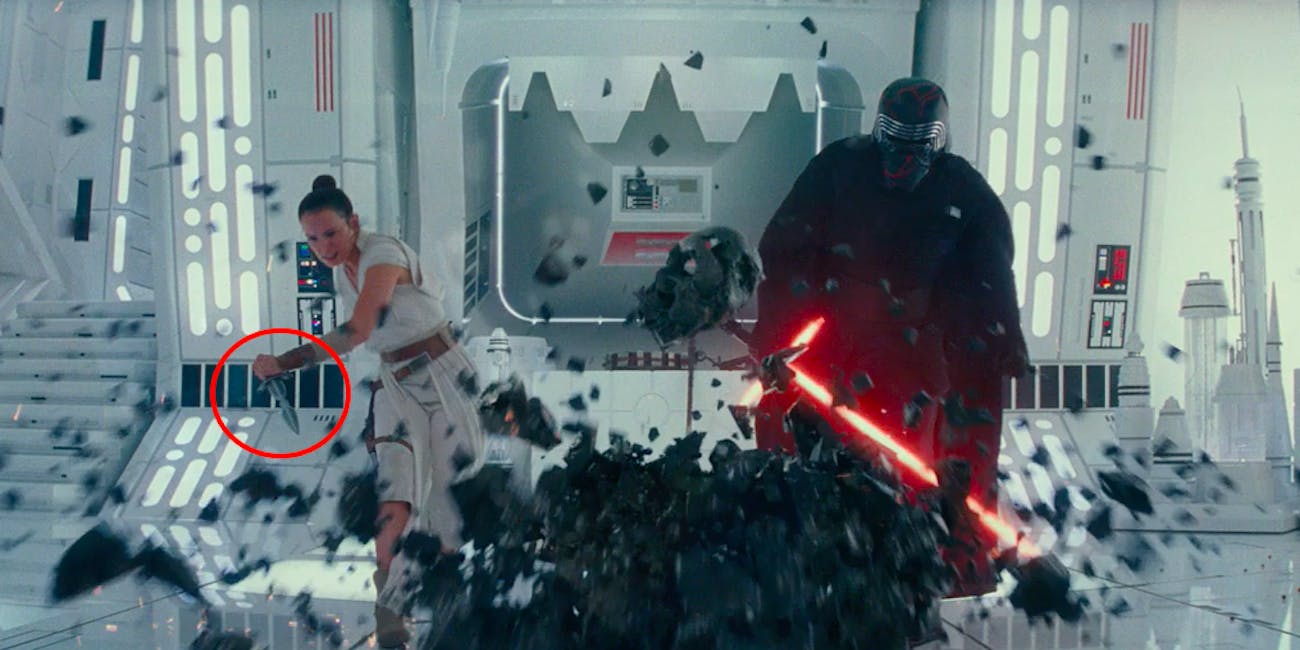 Sith Dagger in the New Rise of Skywalker TV Spot raises questions 2 you can clearly see rey holding the dagger of mortis here