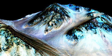A Year After Discovering Water on Mars, Humanity Finds a Second Home