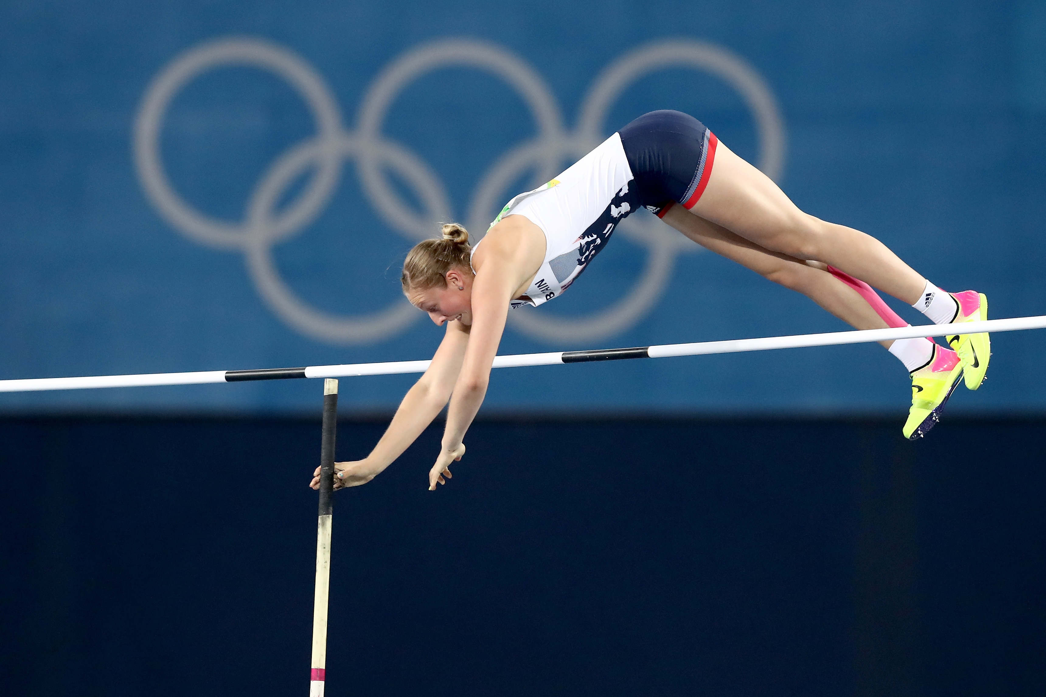 Here's How Gravity Might Have Affected The Pole Vault Tonight Inverse