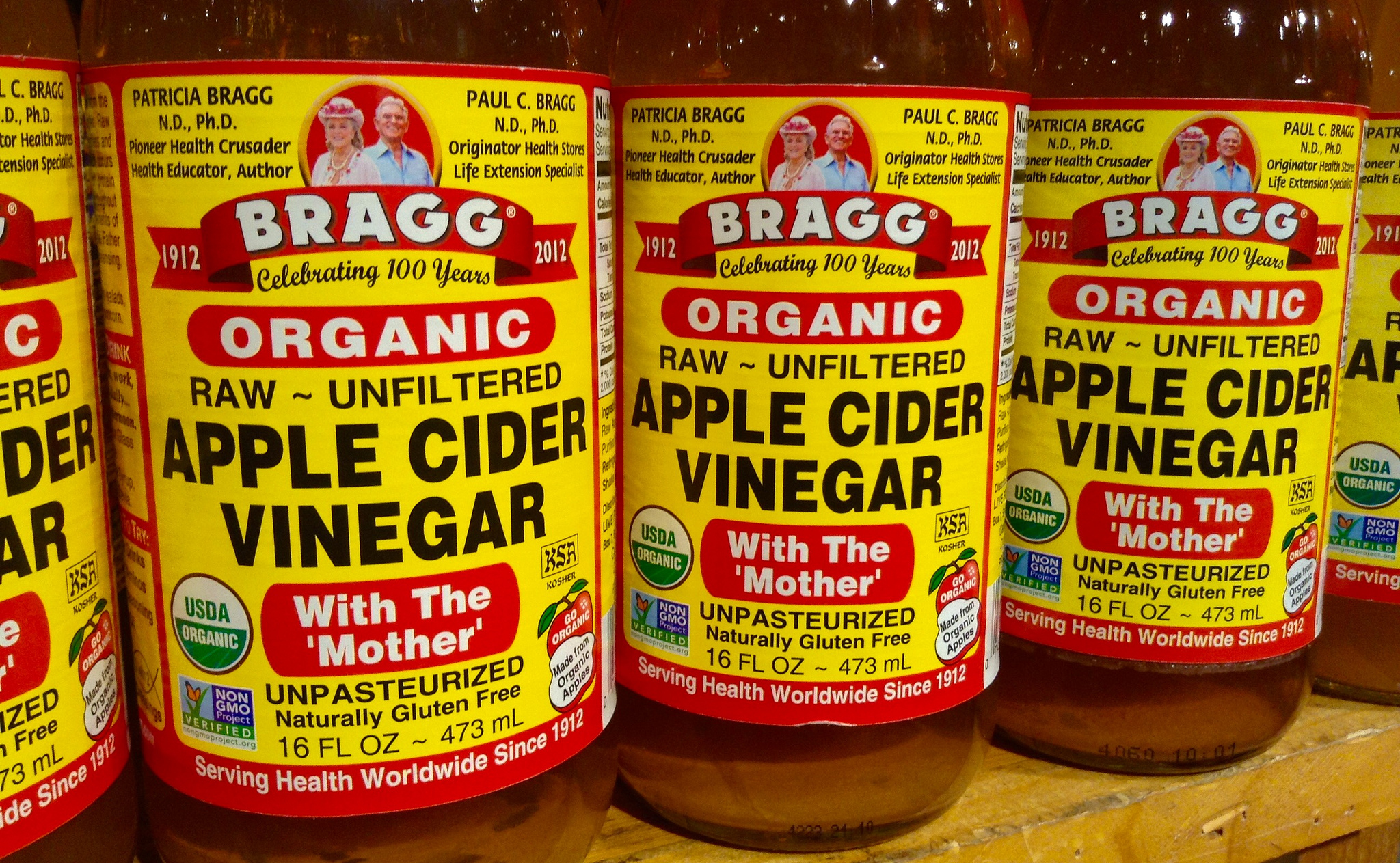 some-people-love-apple-cider-vinegar-and