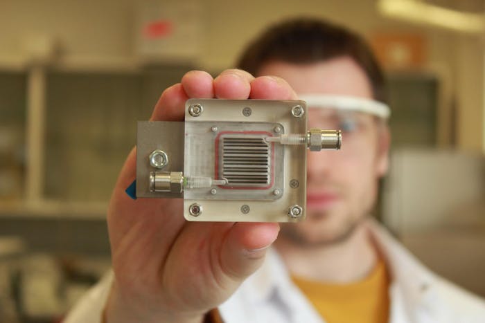 Creating power from polluted air