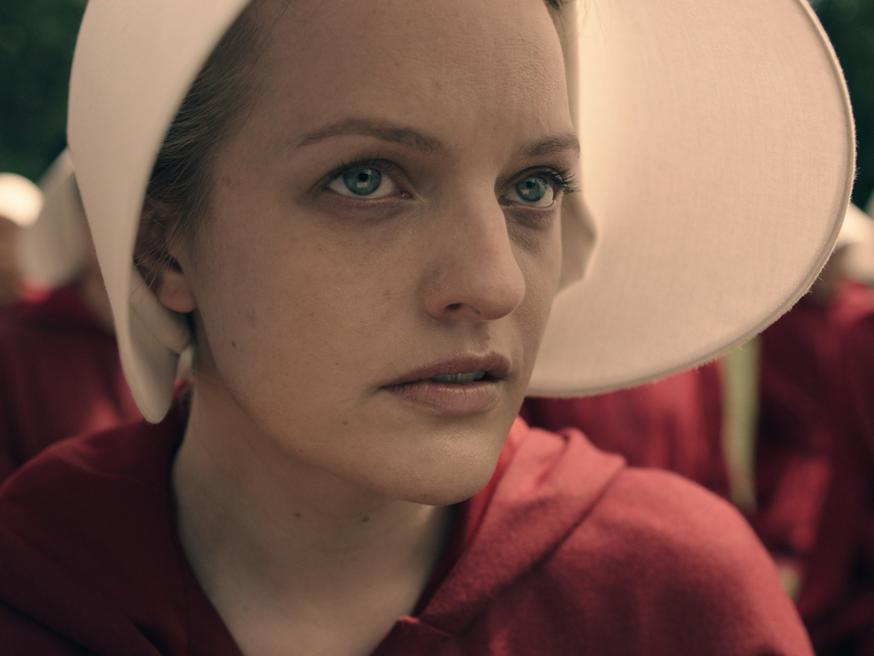 everyone-has-secrets-in-new-photos-from-hulu-s-the-handmaids-tale
