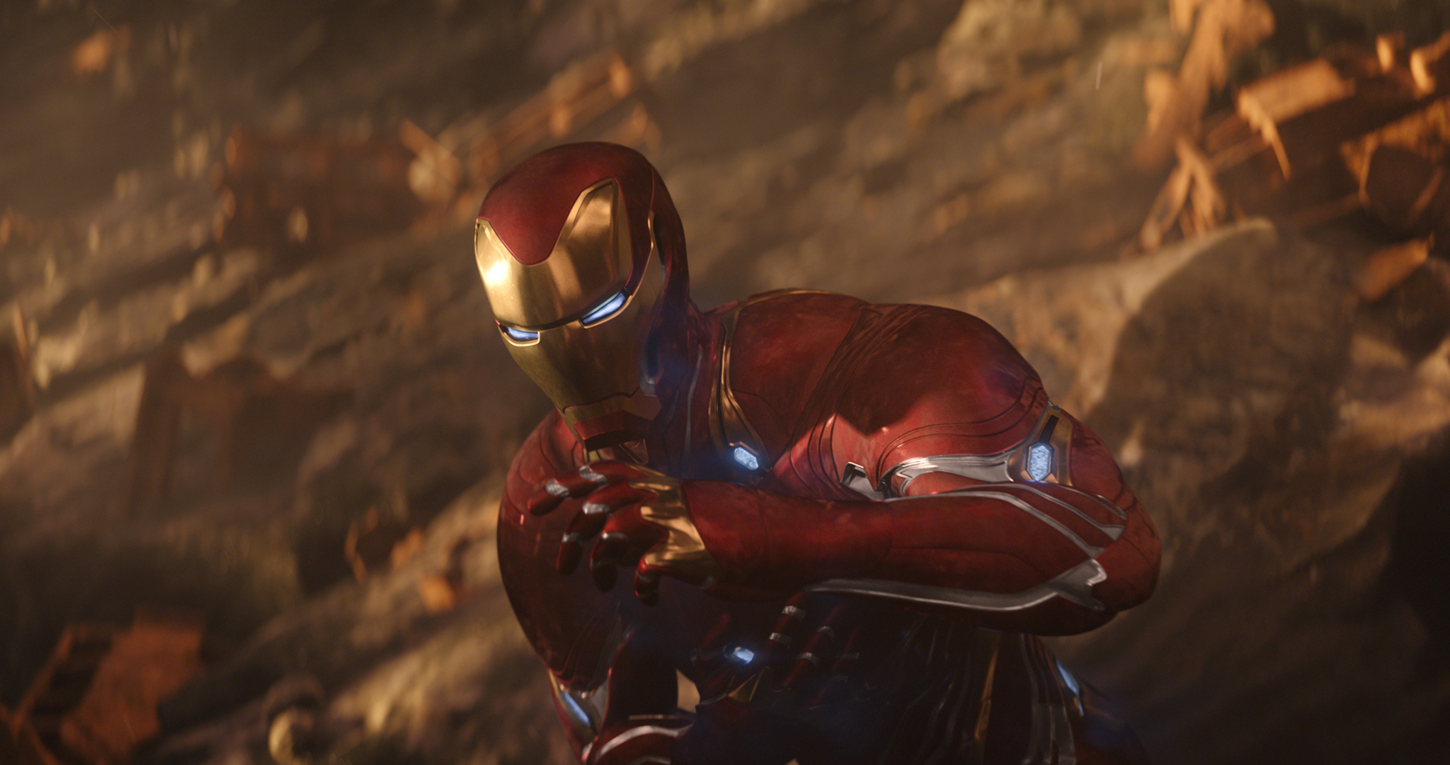 Infinity War Iron Mans New Costume Sure Looks Like Spider Mans