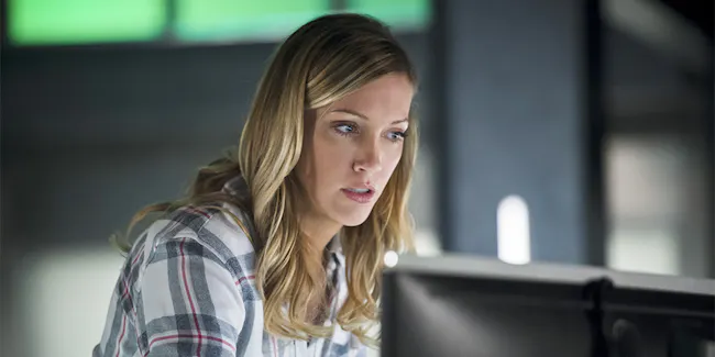 to debut most powerful alt-reality version of laurel lance ever