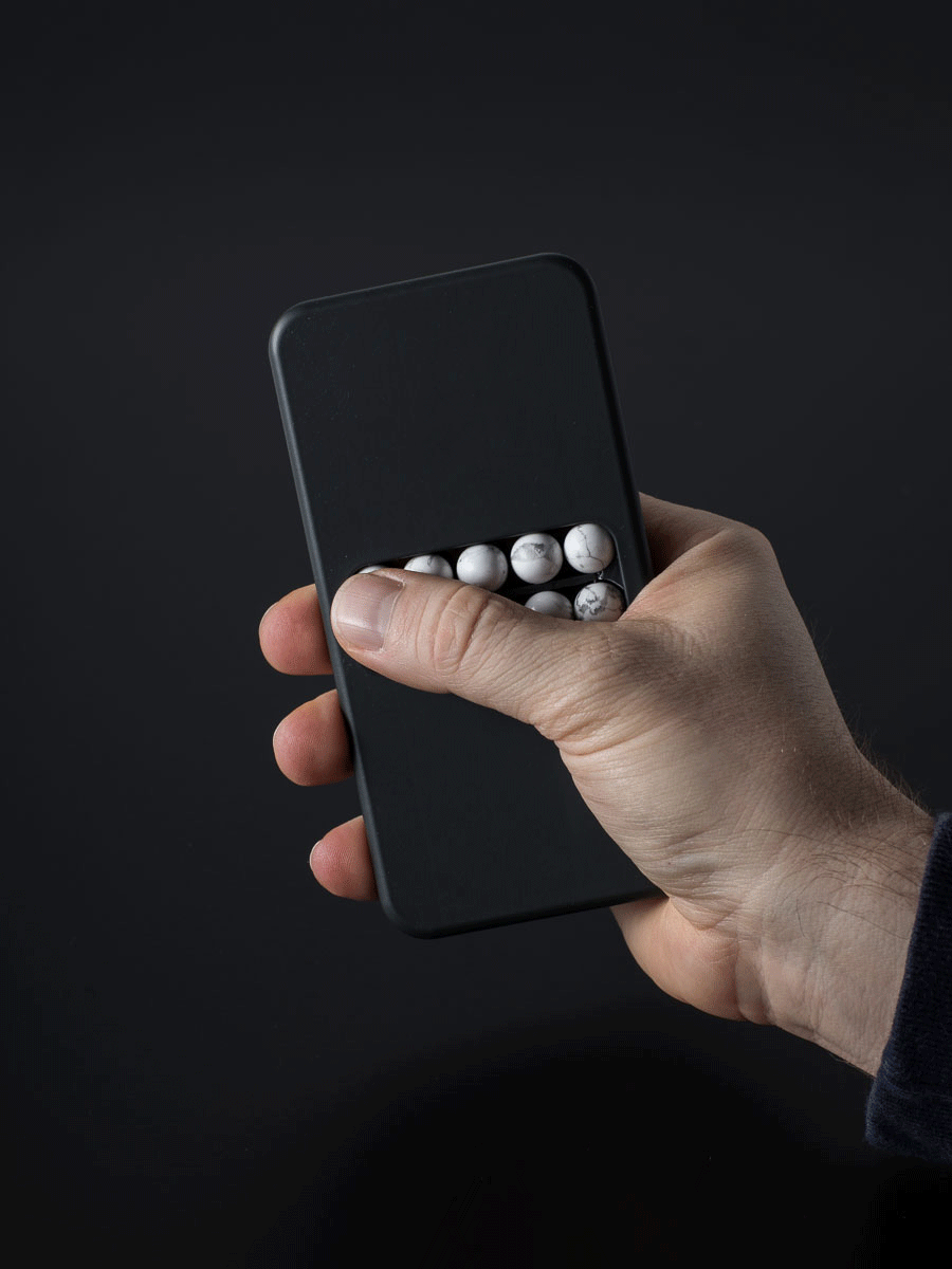 This 'Substitute Phone' is Designed to Help You Kick Your Smartphone