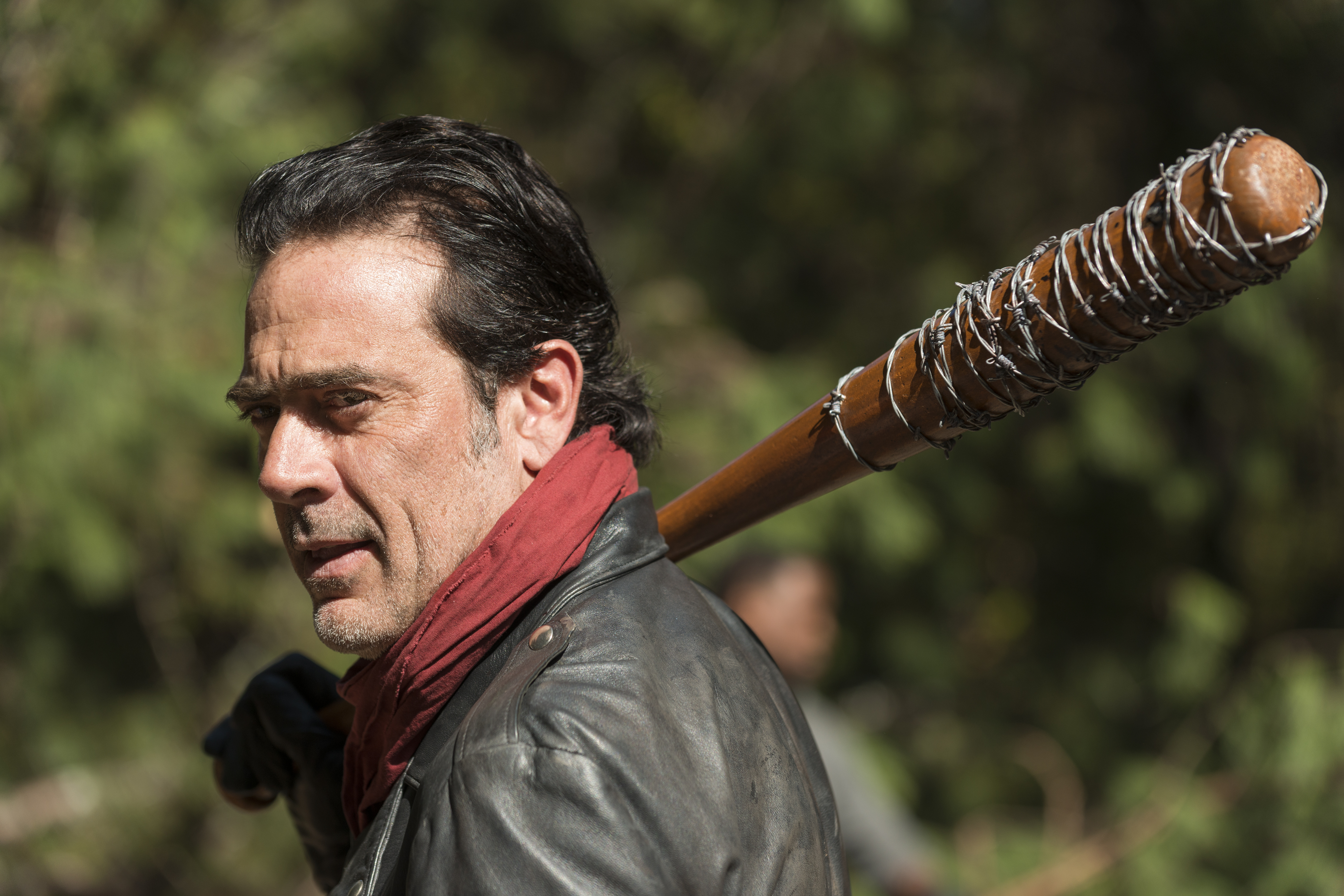 Negan Teases a 'Couple' Deaths in 'Walking Dead' Finale Clip Negan Teases a 'Couple' Deaths in 'Walking Dead' Finale Clip