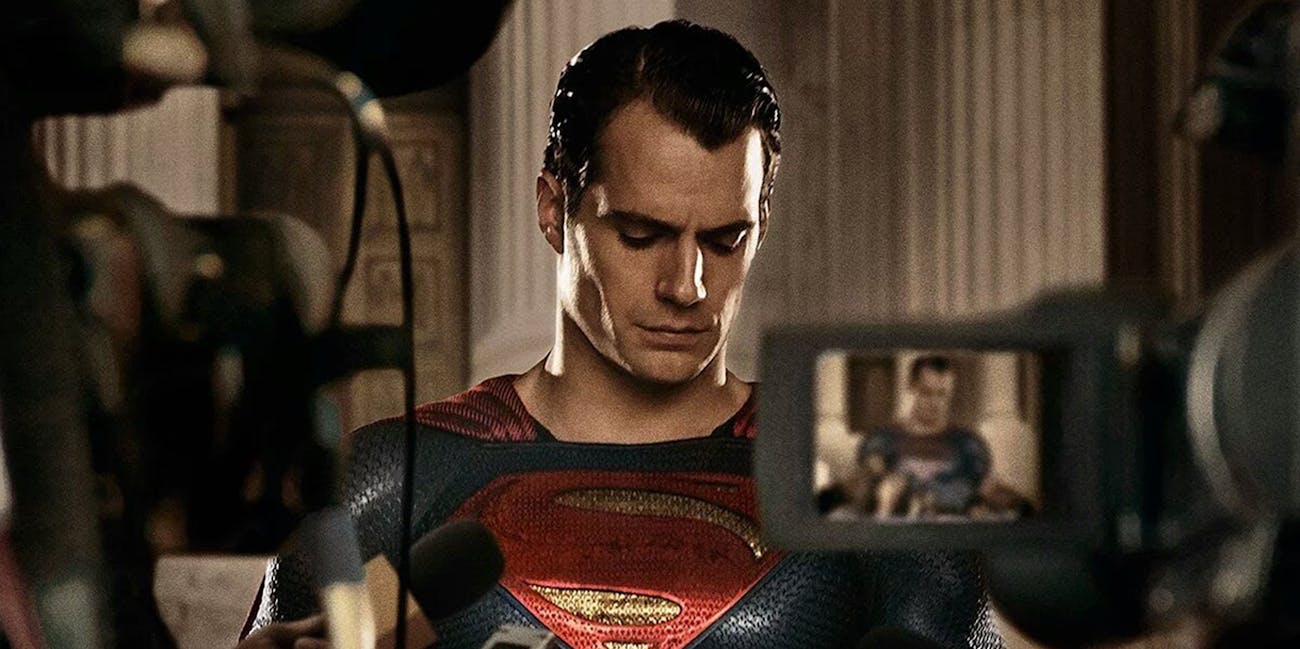 בקצרה - 15: הנרי קאביל עוזב את דמותו של סופרמן, אבל מייקל בי. ג'ורדן עלול להיות מלוהק במקומו