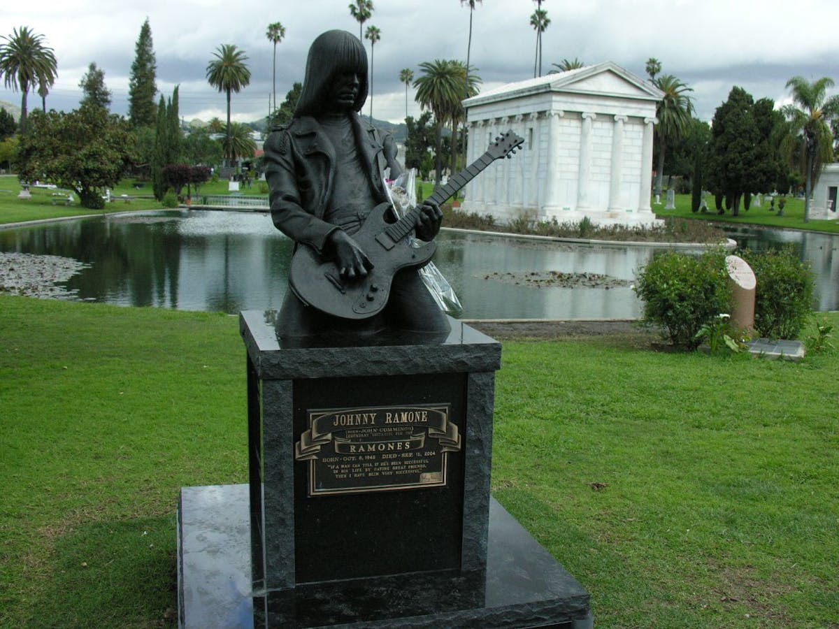 Johnny Ramone - Hollywood Forever Cemetary