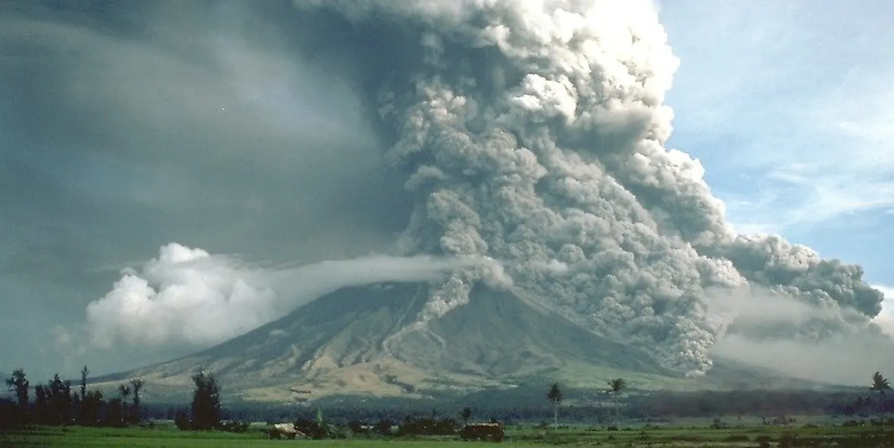 Mount Mayon Volcano in the Philippines to Erupt Any Day Now | Inverse
