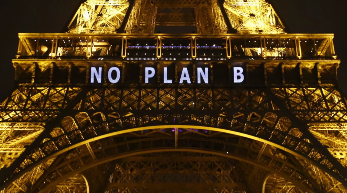 After the Paris Agreement was initially agreed upon in 2015, the Eiffel Tower bore this message.