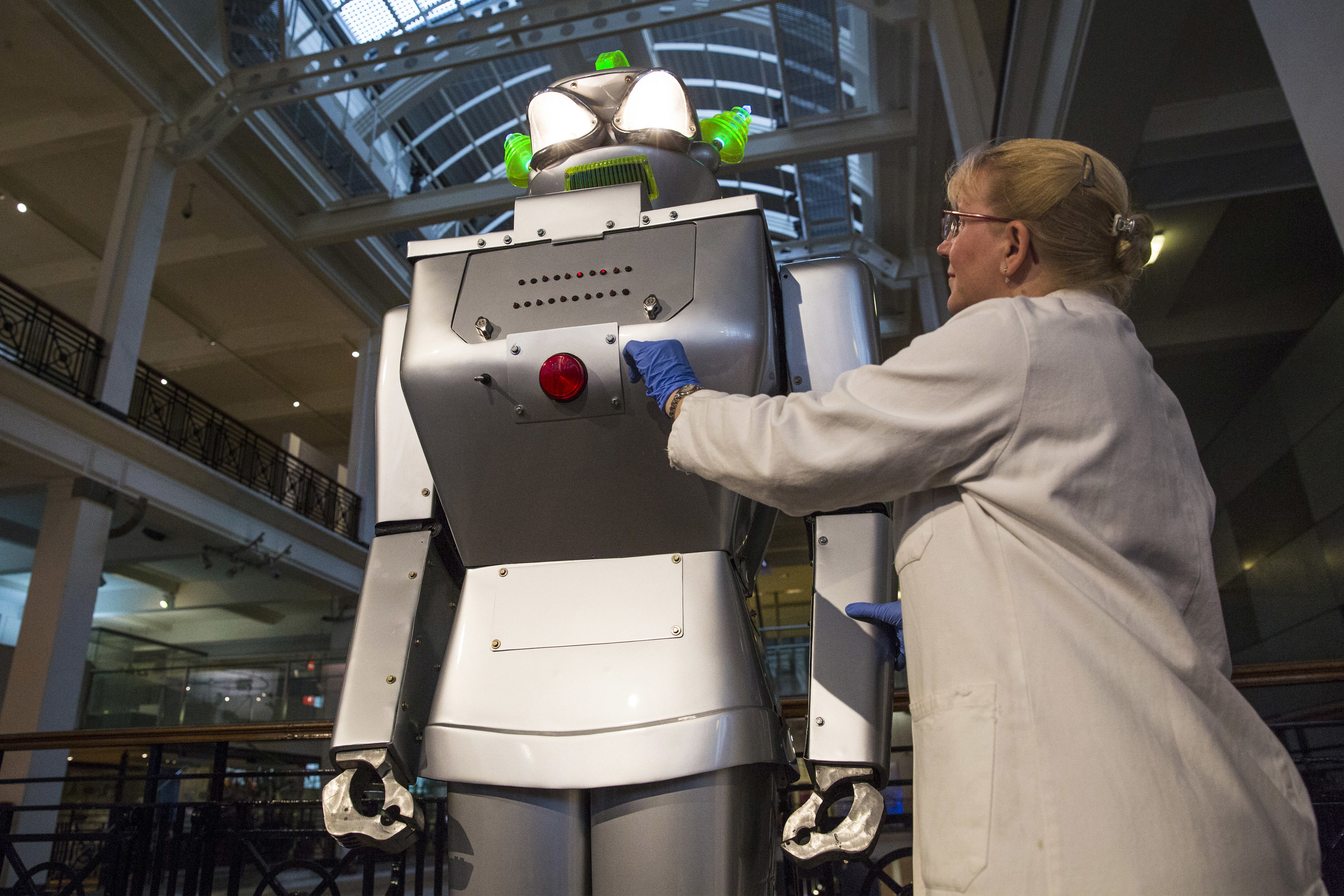 EU Plan Would Help Robots and Humans Coexist by Granting Robo-Rights ...