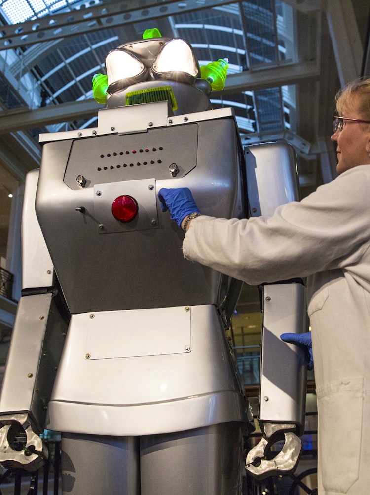 EU Plan Would Help Robots and Humans Coexist by Granting Robo-Rights ...