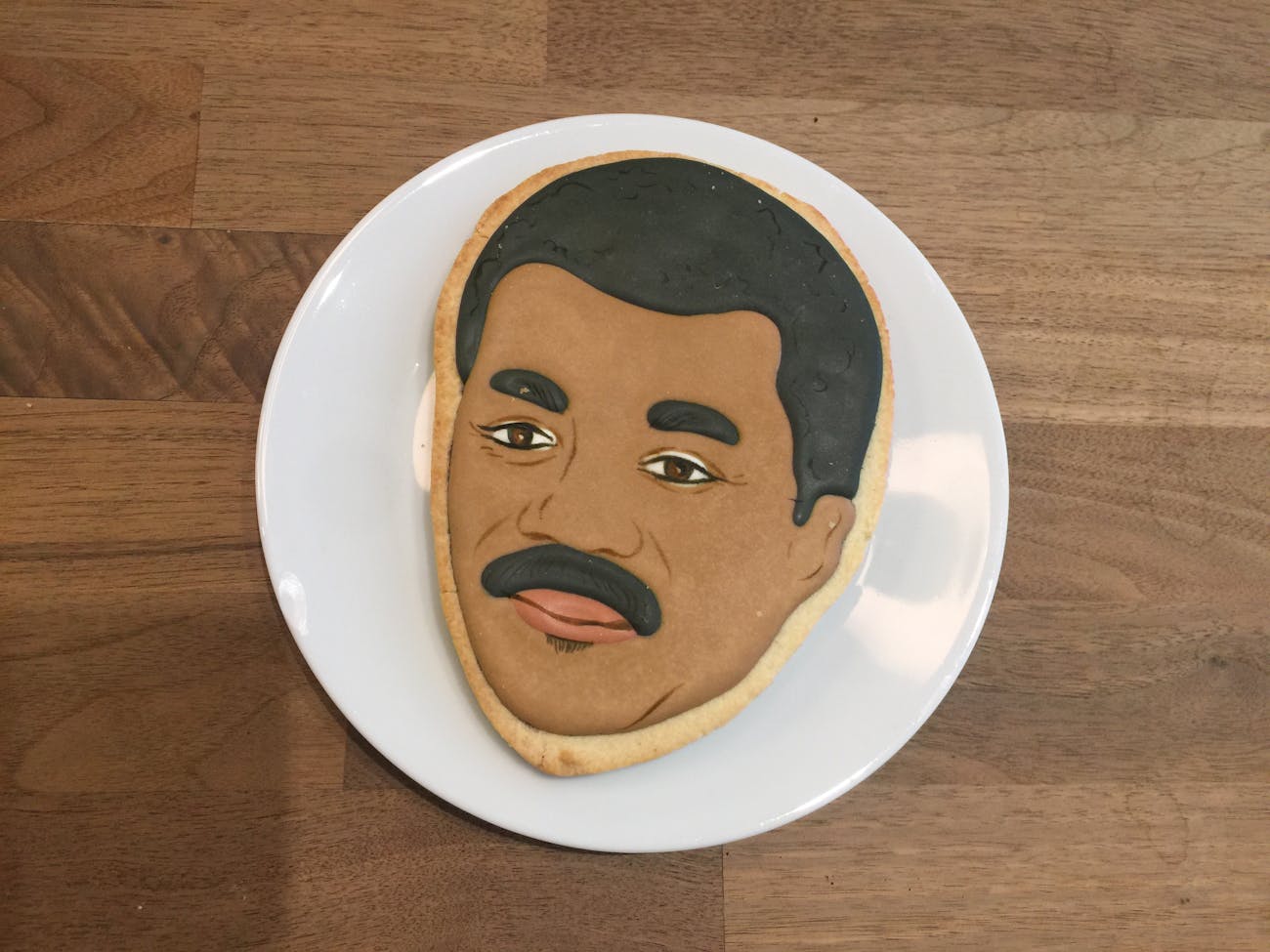 Neil deGrasse Tyson's head, as a cookie.