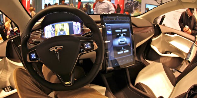 22+ Inside Tesla Car Engine Background