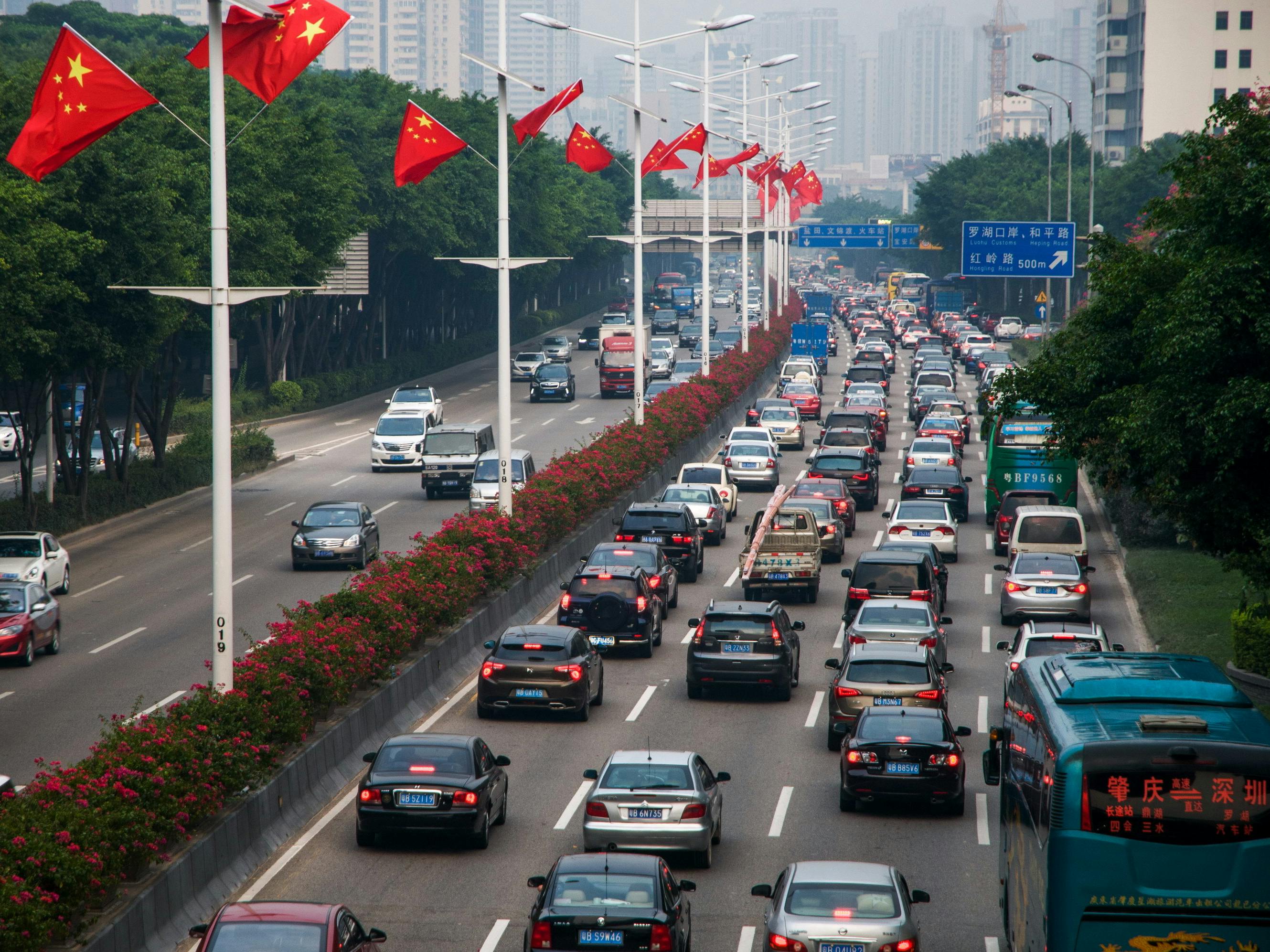 FOCUS TRANSPORT Shenzhen Goes All Electric