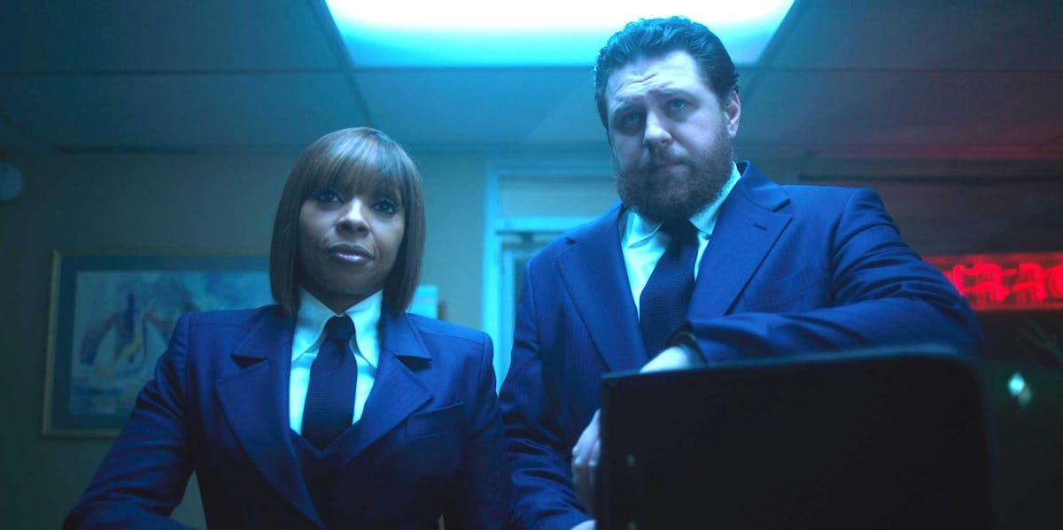 'Umbrella Academy' Season 2: Netflix Star Shares Theories ...