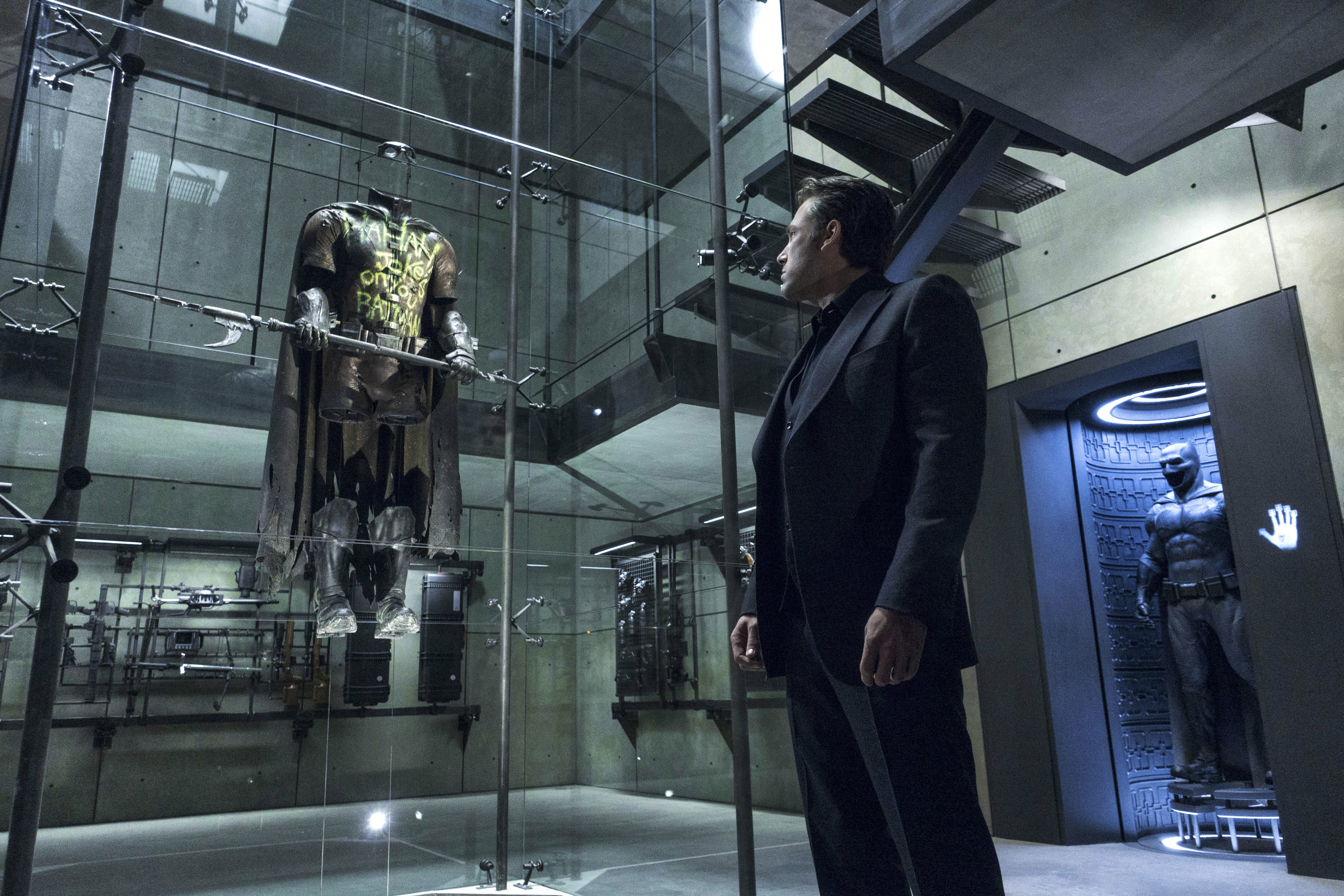 5 Things To Look Out For In Batman V Superman Dawn Of Justice Inverse