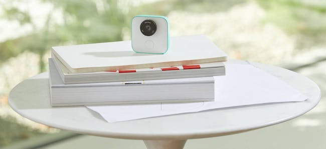 Google Clips.