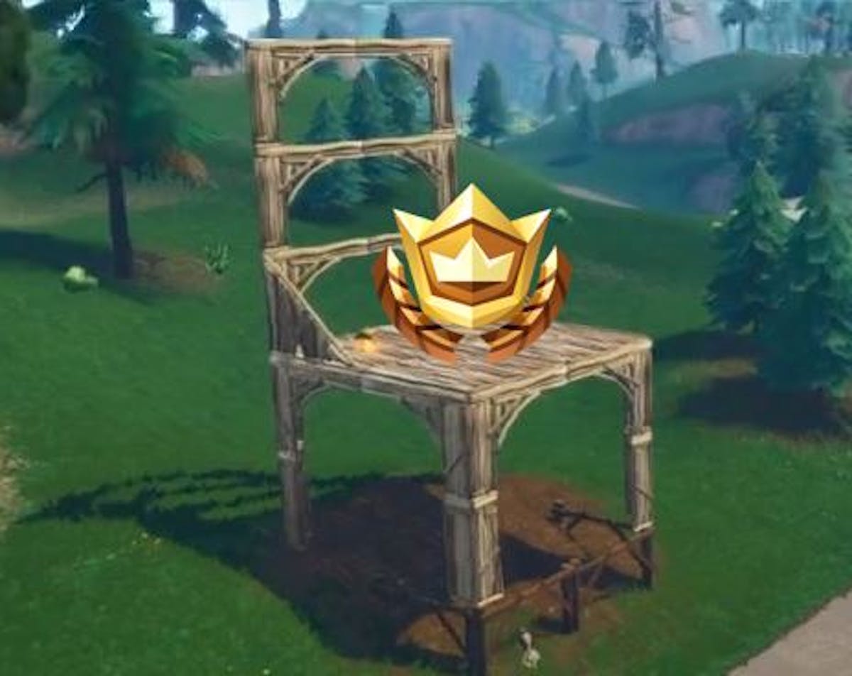 use this guide to search between oversized seats in fortnite week 8 - 3 chairs fortnite
