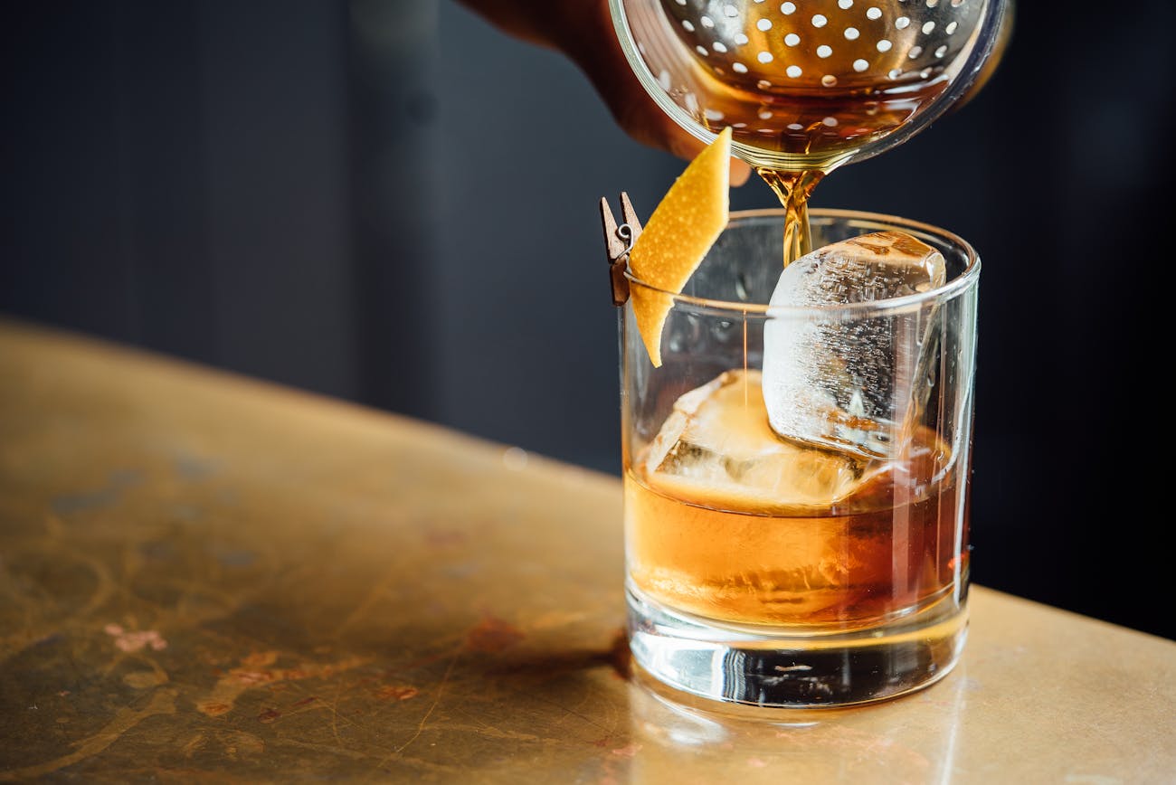how alcohol affects your mood may depend on where you re drinking it