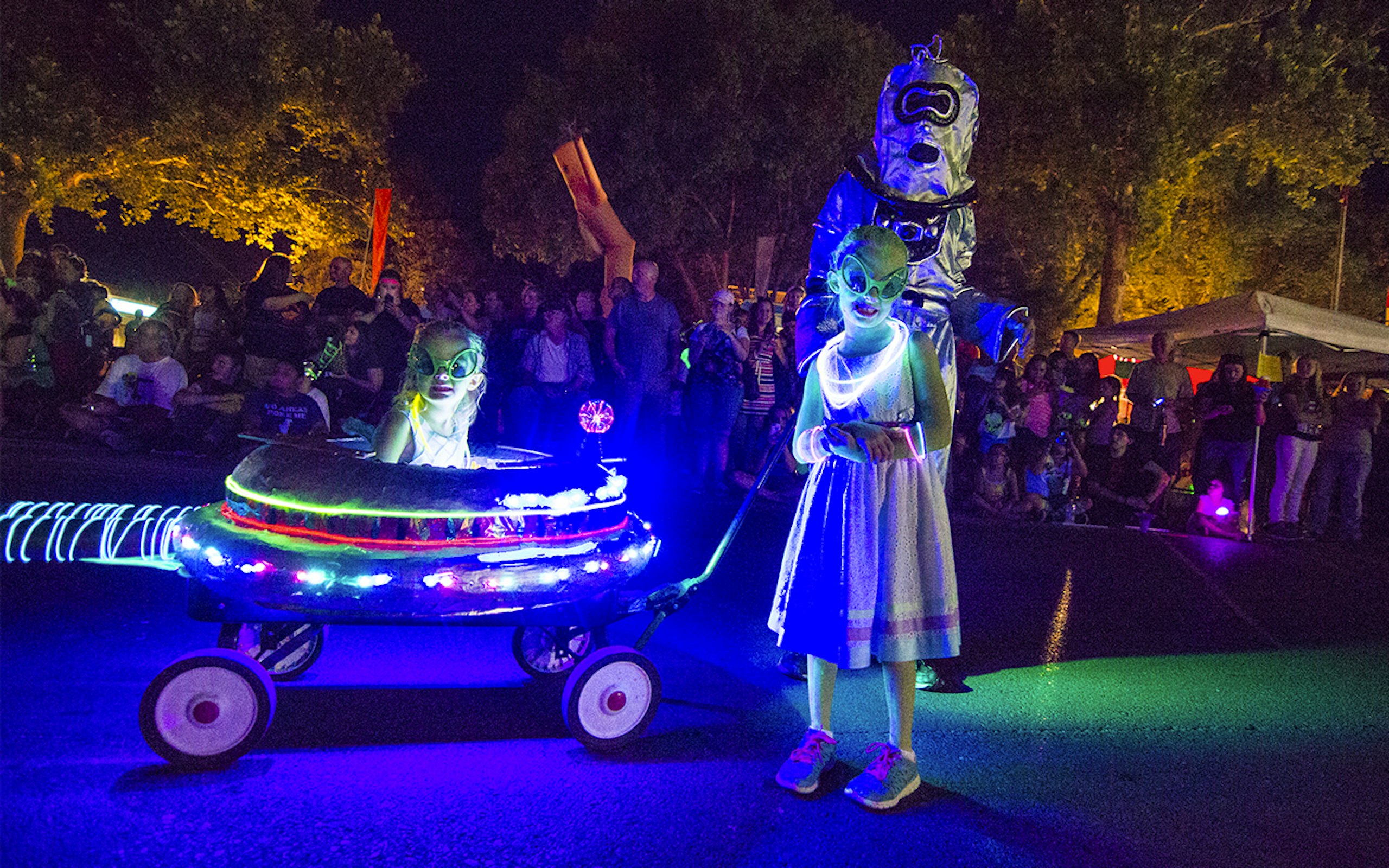 The expression on the small girl in the UFO wagon encapsulates how I felt about most of the festival.