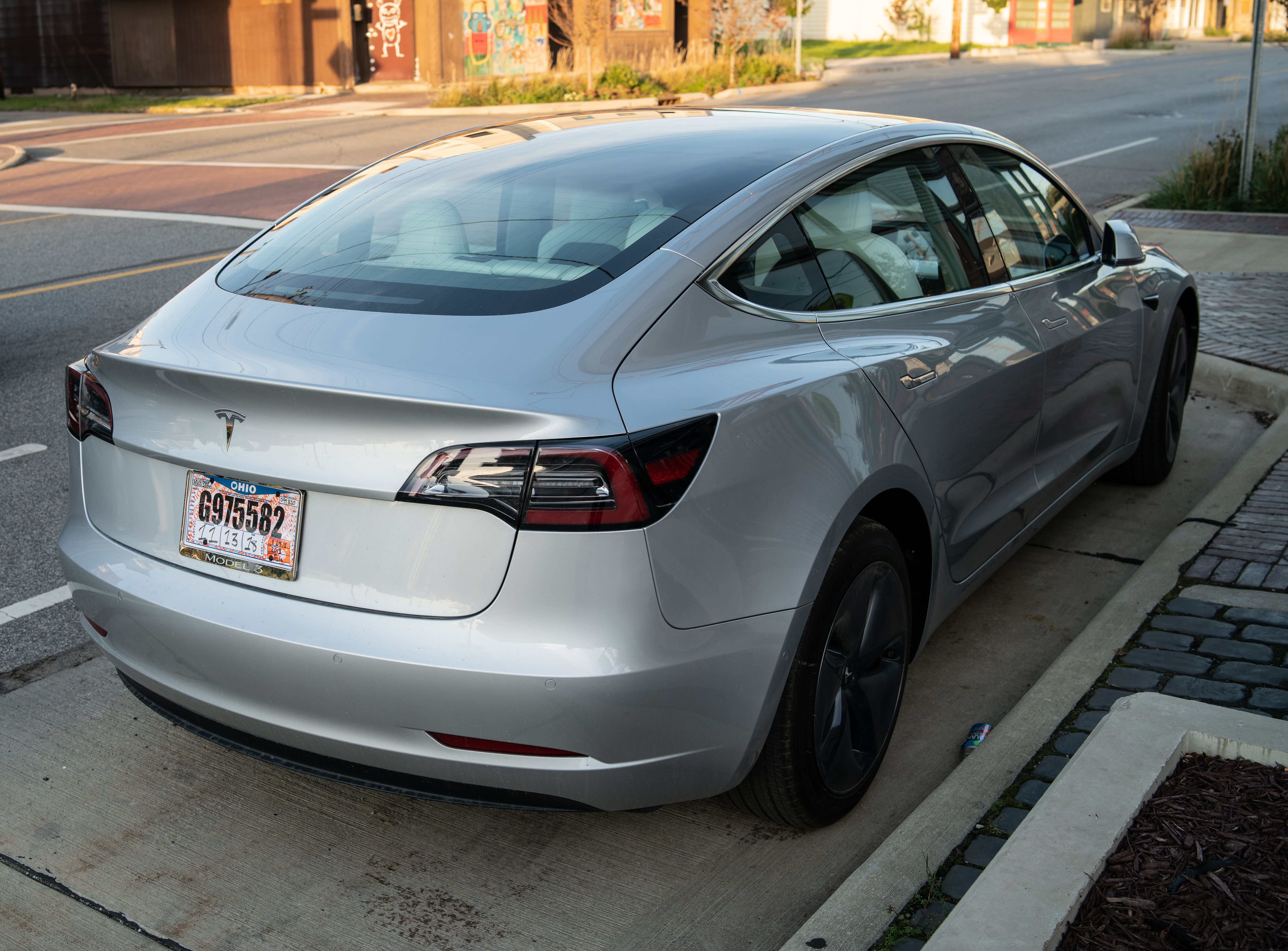 Video Shows Tesla Owner Cleverly Using Autopilot To Evade