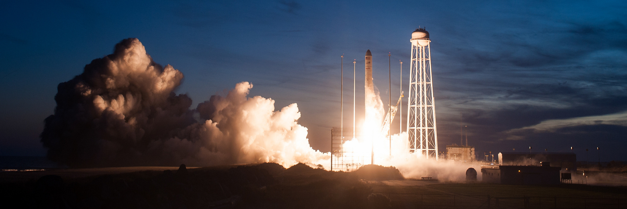 NASA Drops Spectacular Photos of Antares Rocket Explosion on Flickr ...