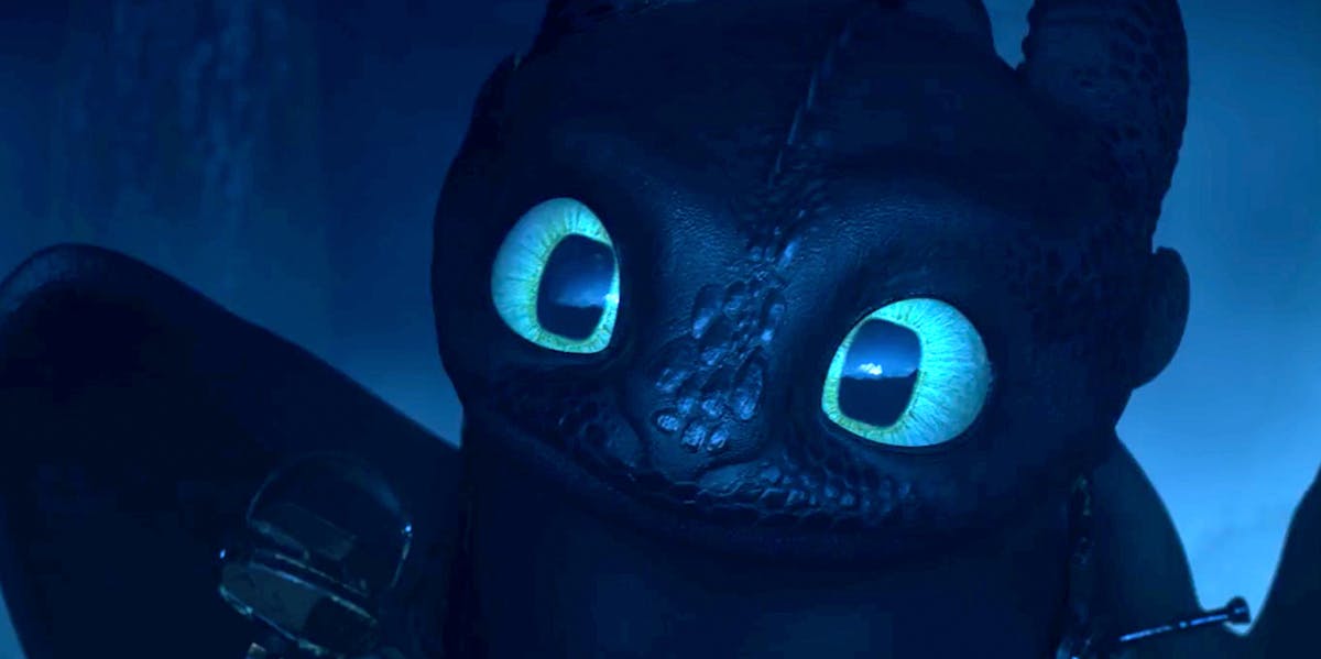 How To Train Your Dragon 3 Trailer 2proves Toothless Is Bad At 
