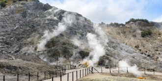 Italy's Supervolcano and the End of the Neanderthals