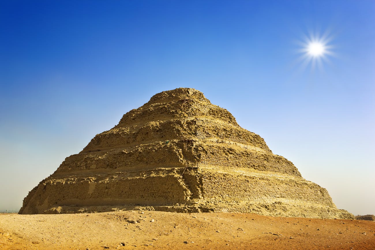 Egyptian pyramid 