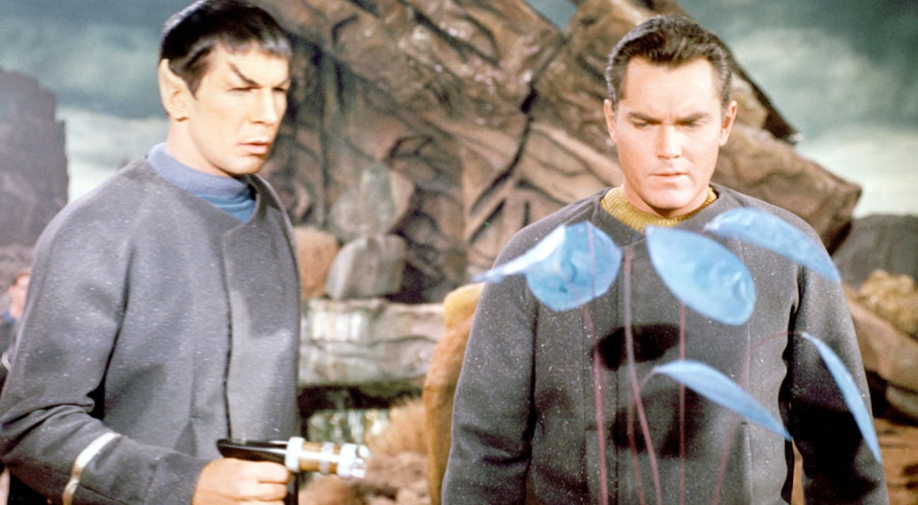 Spock and Captain Pike in the "The Cage'