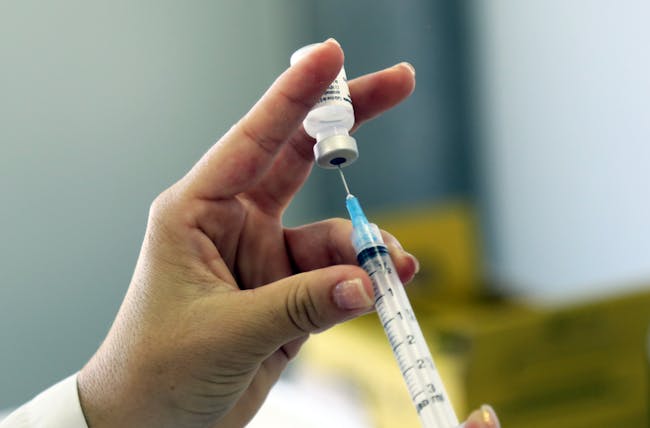 Brazil plans to vaccinate 5.2 million adolescent girls ages 11 to 13, or more than 20% of all girls in this age group in the Americas. In 2015, Brazil plans to expand the target group to girls 9 to 11, and starting in 2016 to 9-year-old girls. The vaccinations are being given at public and private schools and in the 36,000 vaccination centers of the national health system. Achieving high rates of coverage is important for the vaccine to fulfill its protective potential. But girls who have been vaccinated should also continue to get cervical cancer screening later in life. Brazil recommends preventive gynecological checkups for early cervical cancer detection for all women starting at age 25.