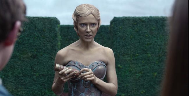 Sara Canning as Jacquelyn