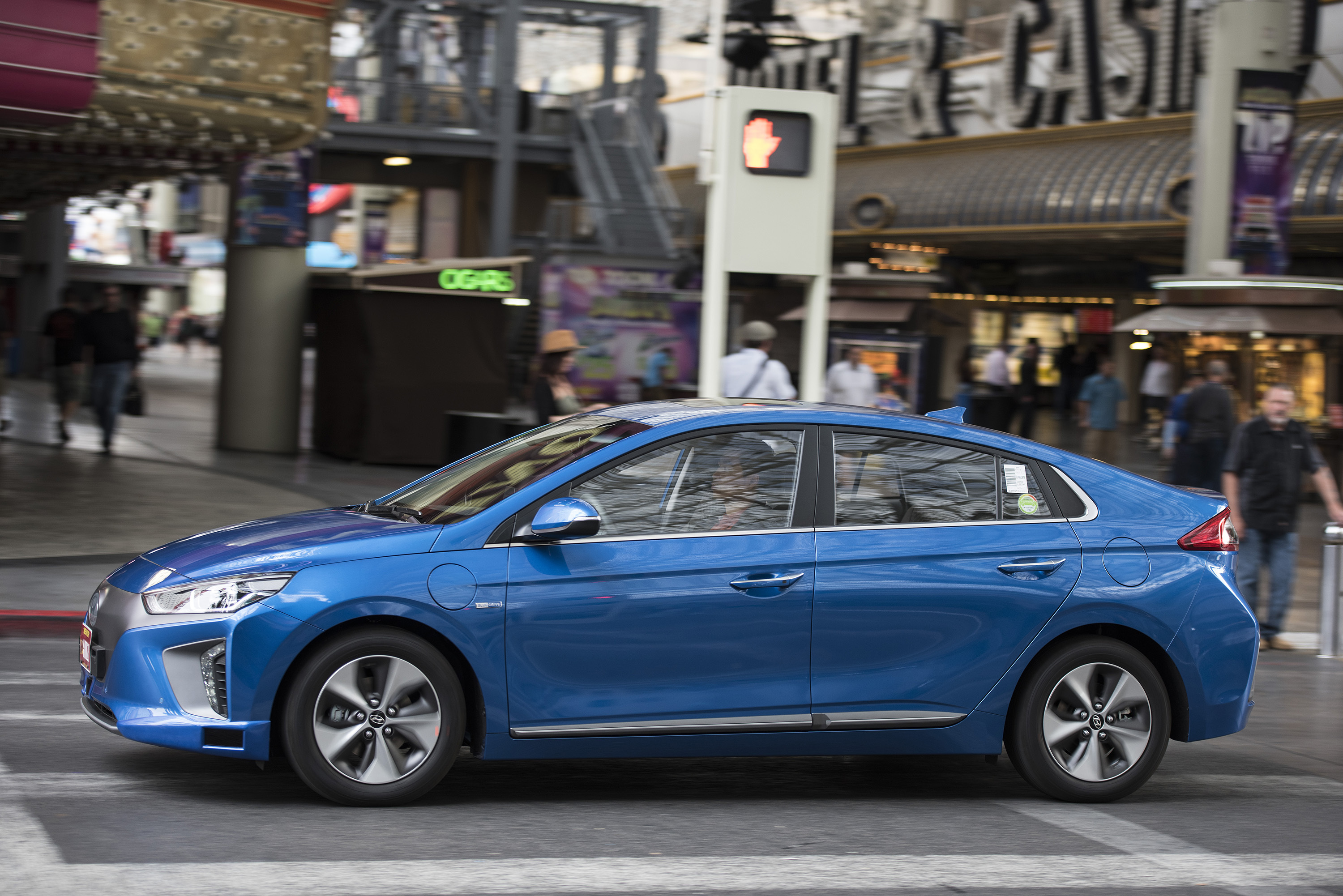 Hyundai S Ioniq Electric Car Is Trying Out The Subscription Model Hyundai S Ioniq Electric Car Is Trying Out The Subscription Model Inverse