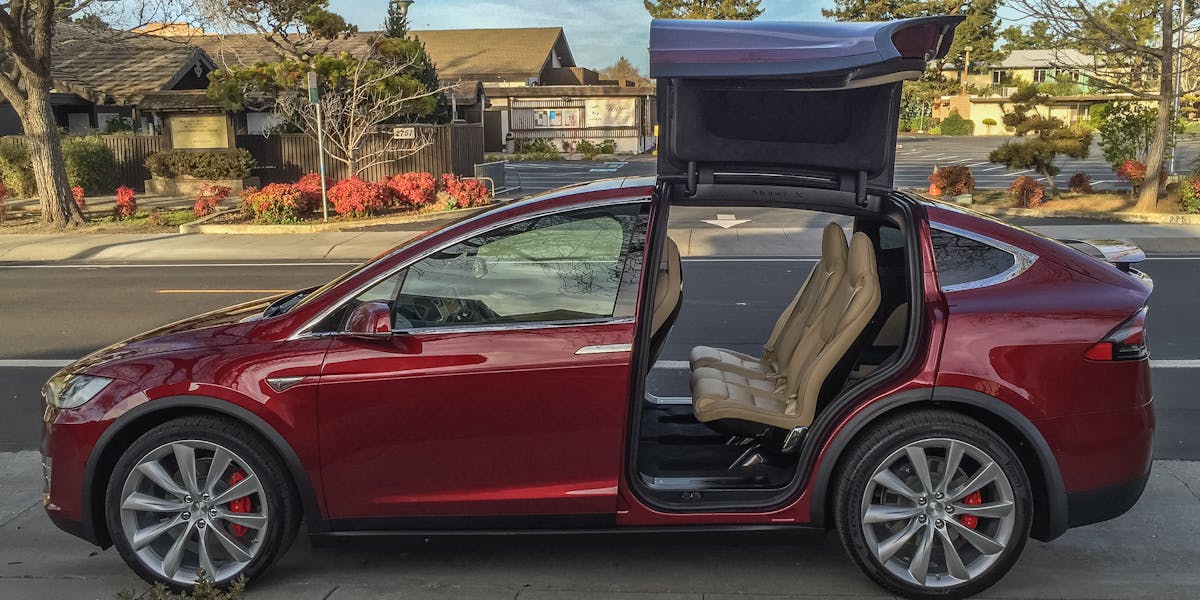 how long could you live off the grid with a tesla model x