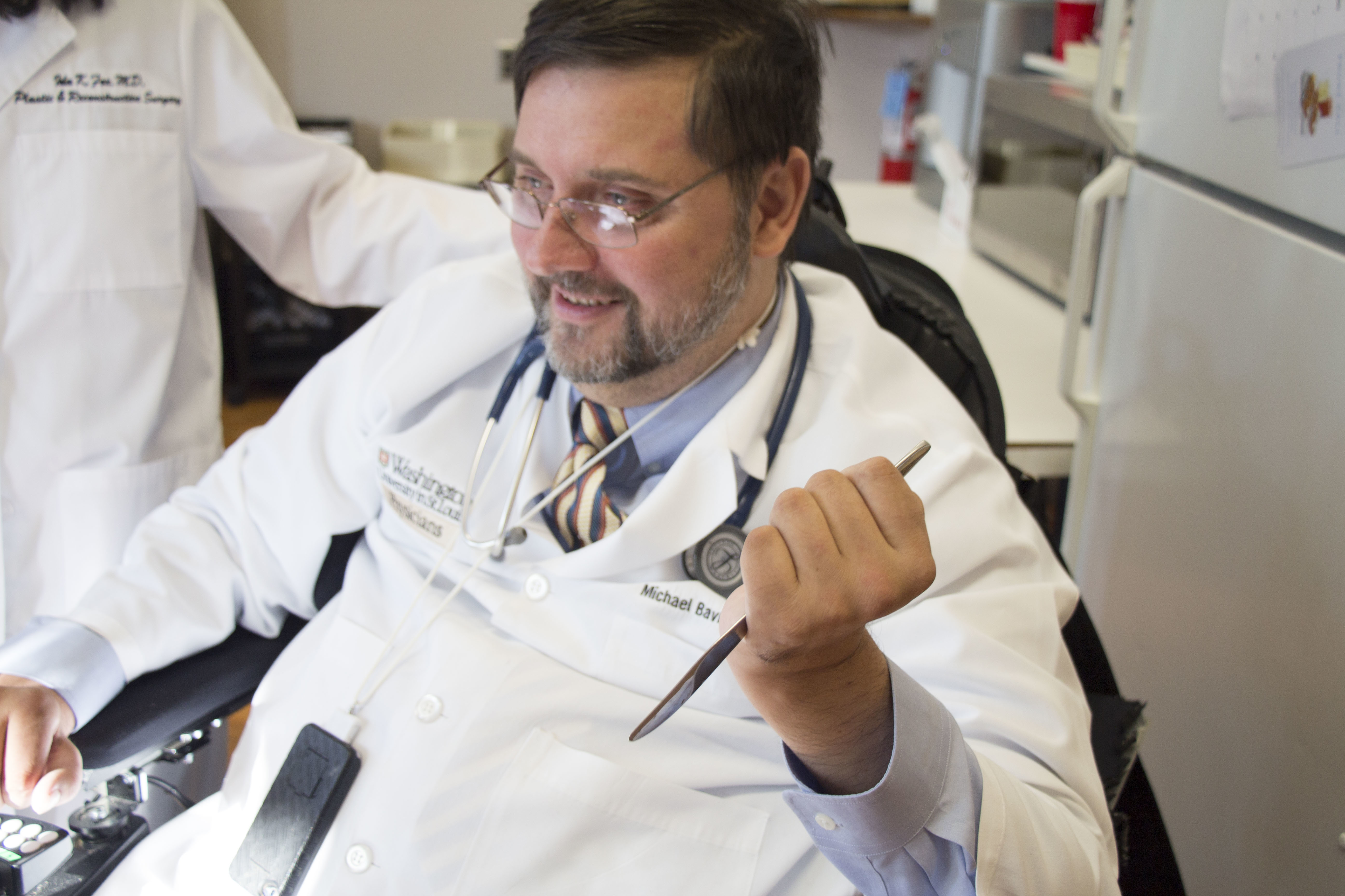 Quadriplegic Doctor Grips Tools Again After Nerve Transfer Surgery