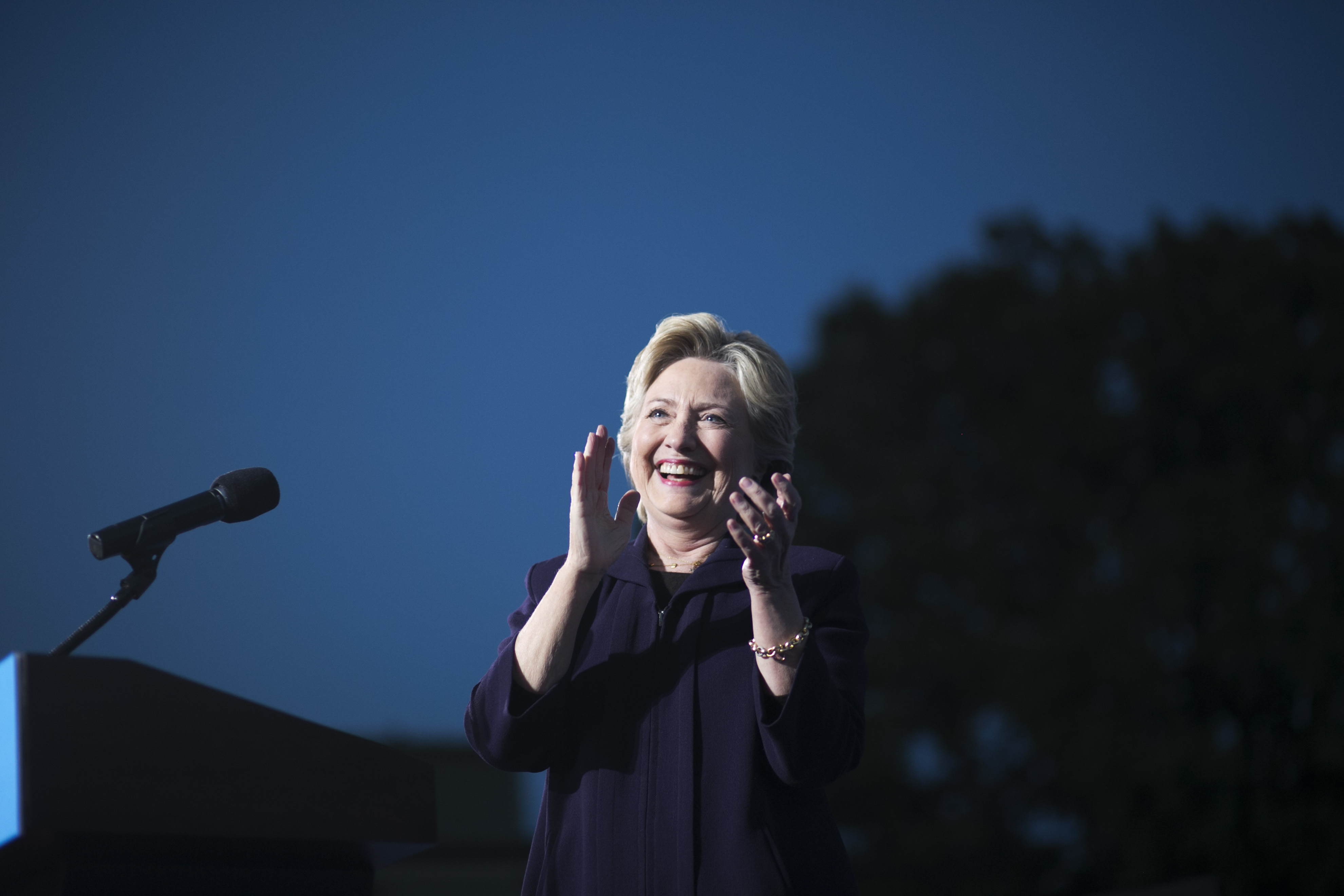 Is Hillary Clinton a Robot? How a Dumb Question Explains the Future of ...