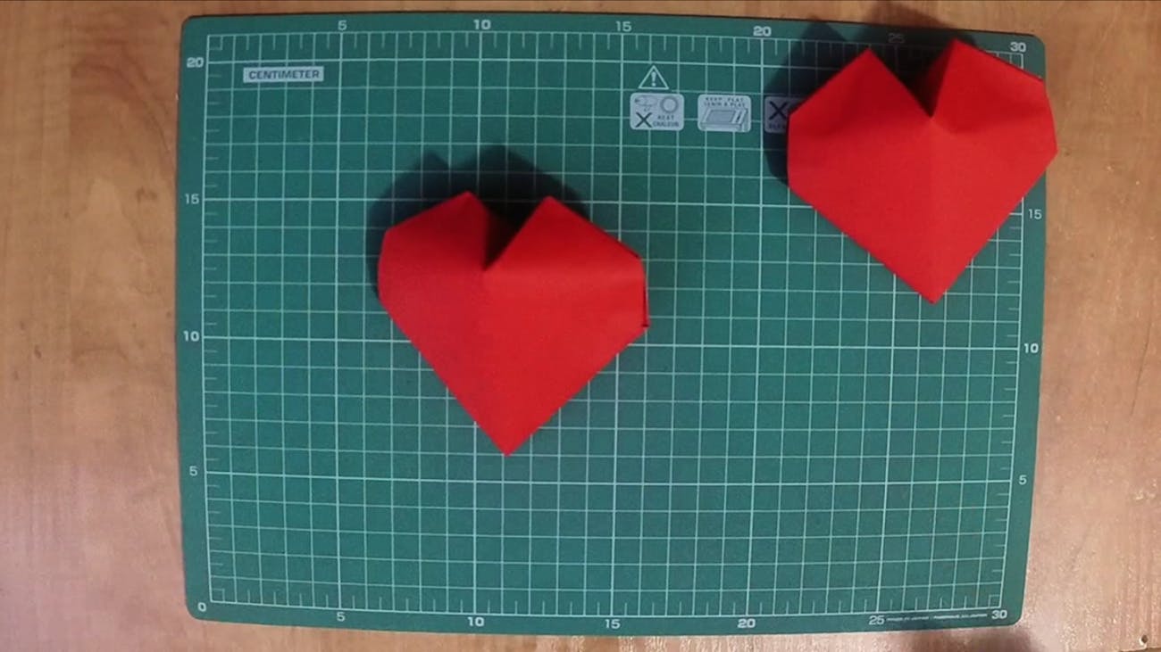 Watch And Learn How To Make 3d Origami Hearts For Valentine S Day - 