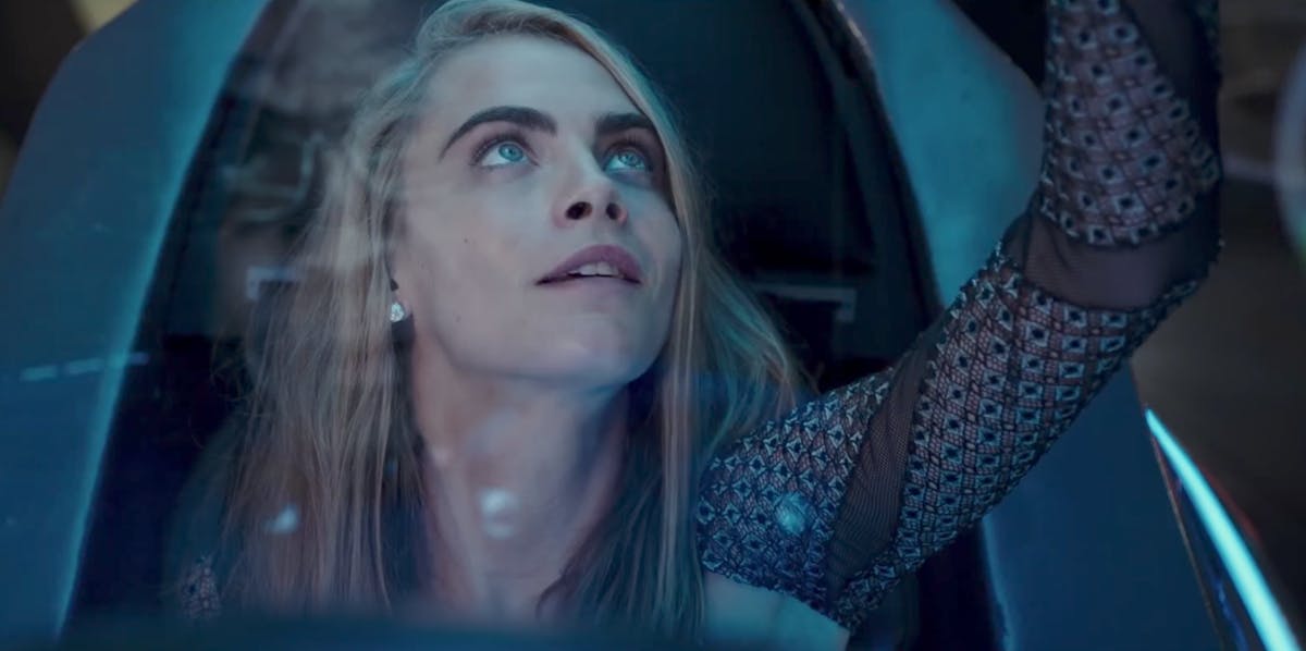 'Valerian' Reviews Say the Beautiful Visuals Aren't Worth the Pain