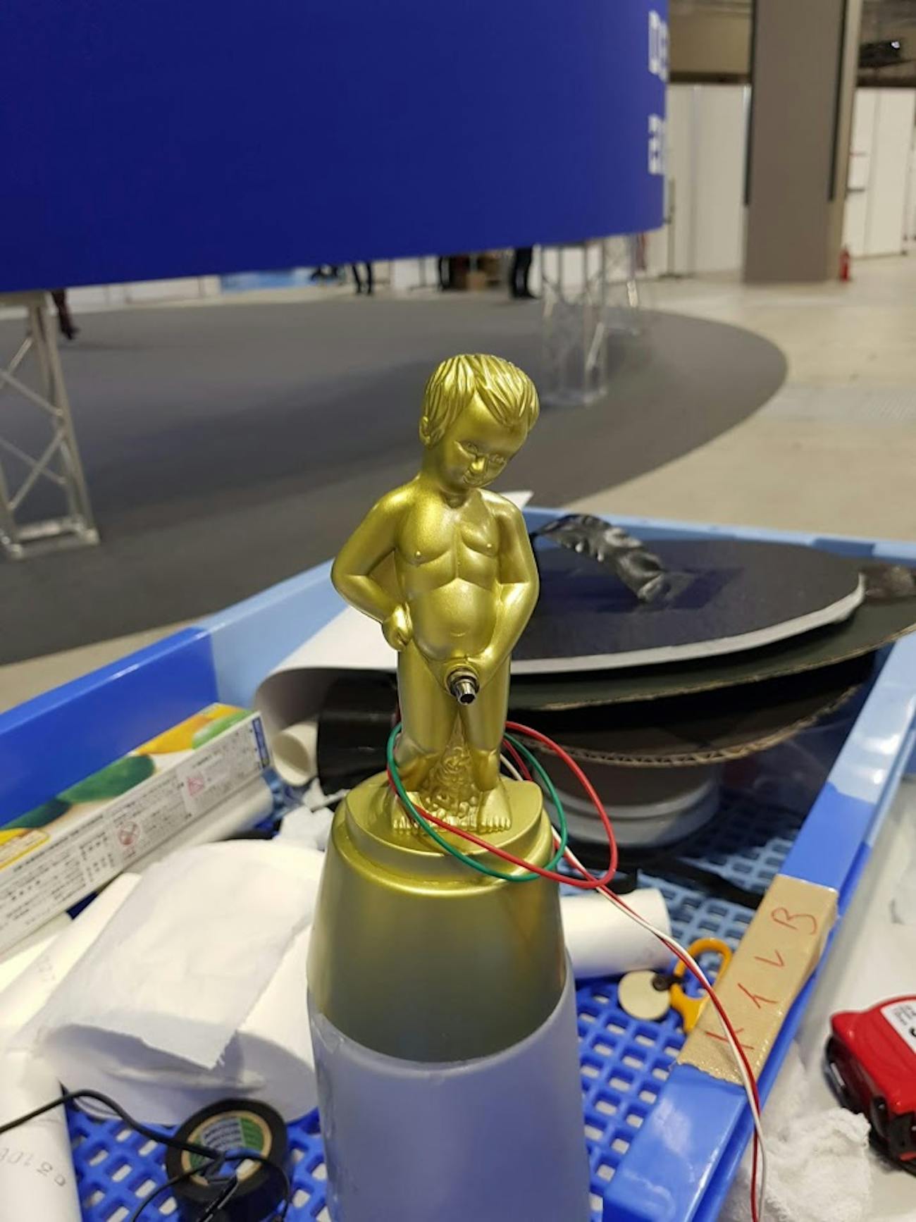 video shows toilet-cleaning robot that also wants to serve you