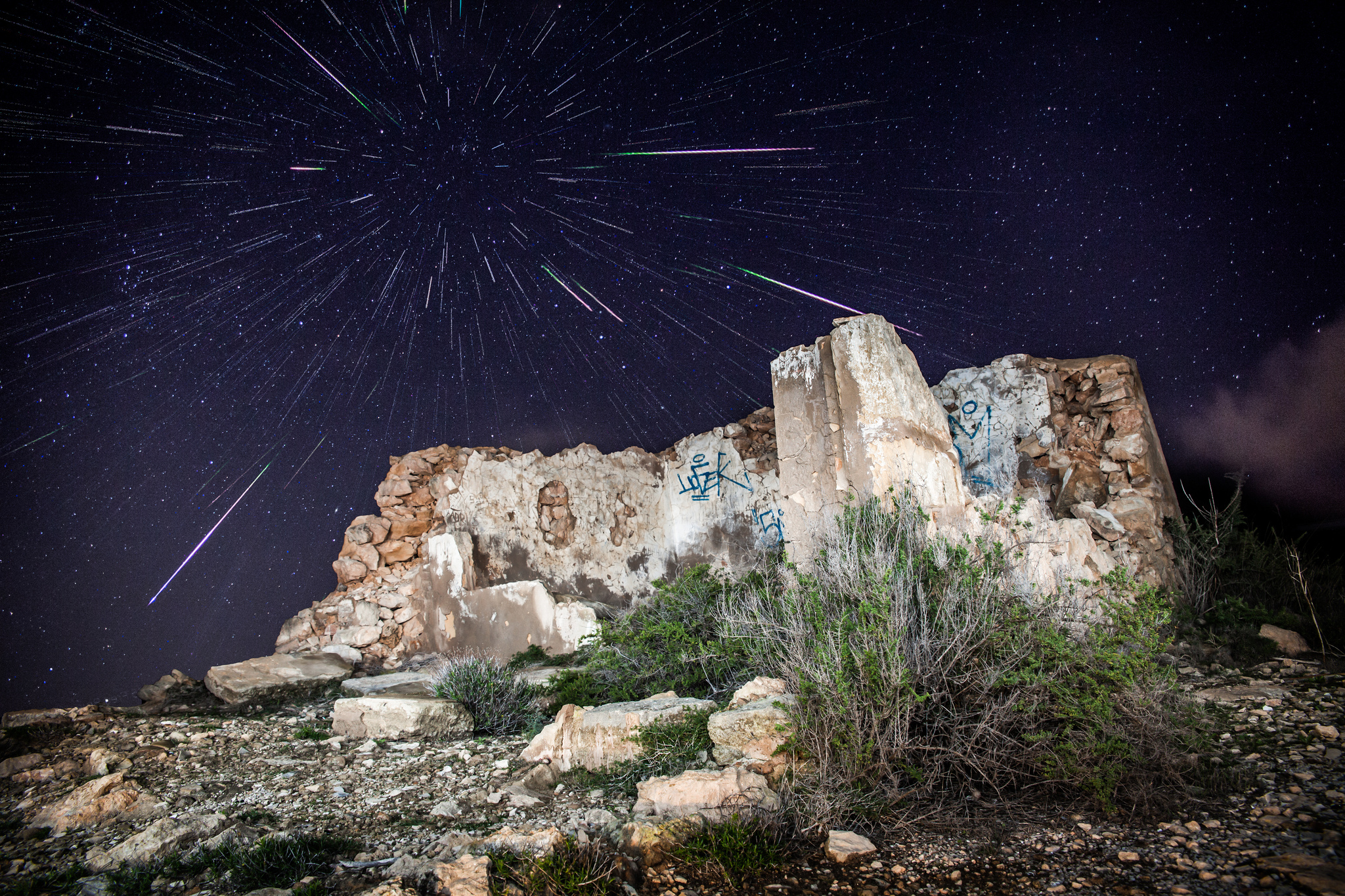 Check Out The Leonid Meteor Shower At Peak Visibility Tonight | Inverse