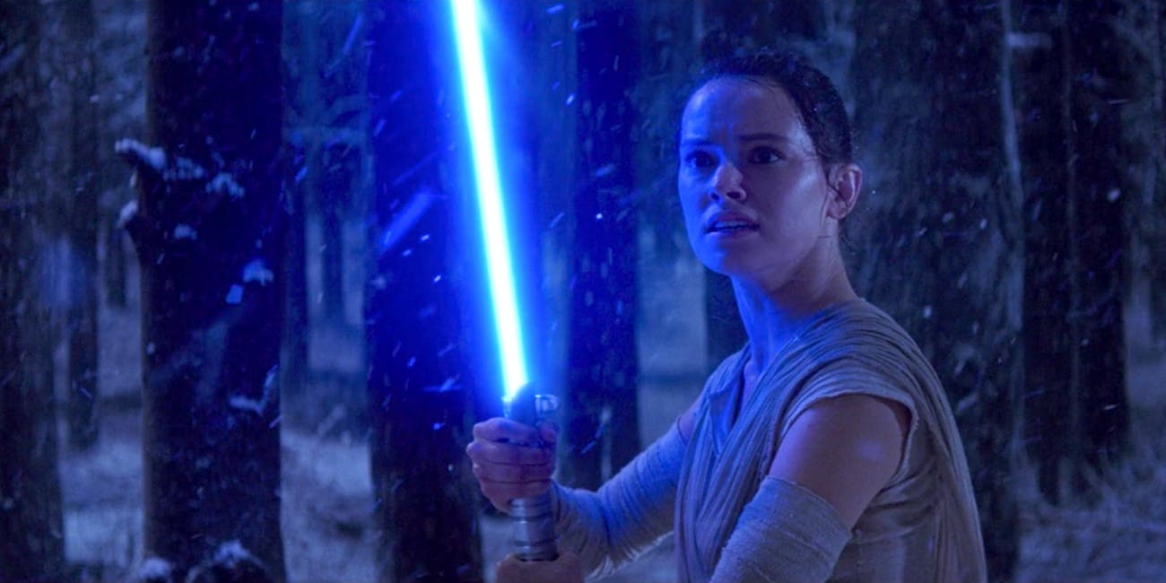 the force awakens rey lightsaber