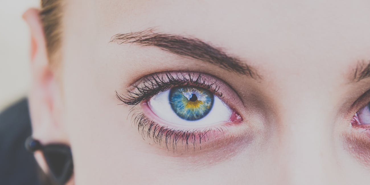 close up eyes mascara lashes