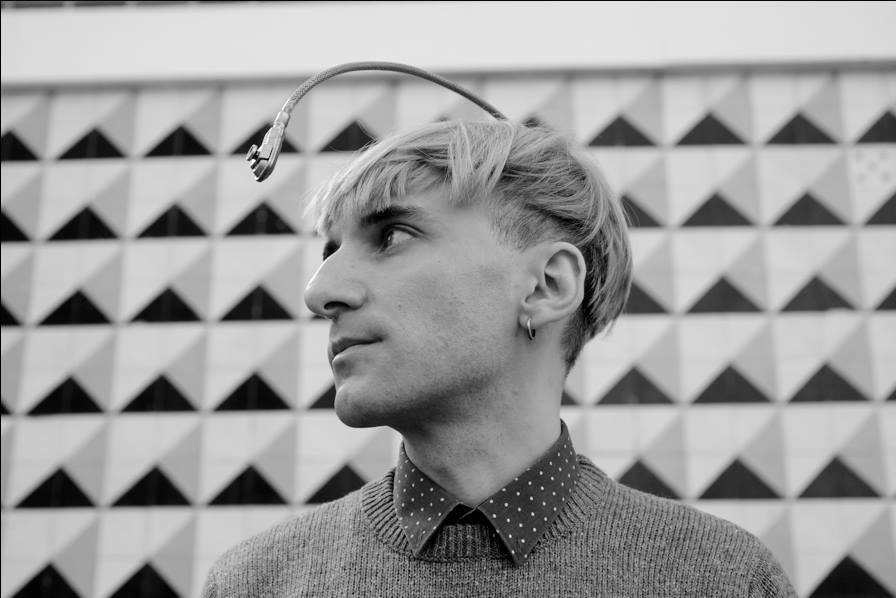 Cyborg Neil Harbisson Says Our 3D-Printed Spacemen Surrogates Will Roam Planets for Us